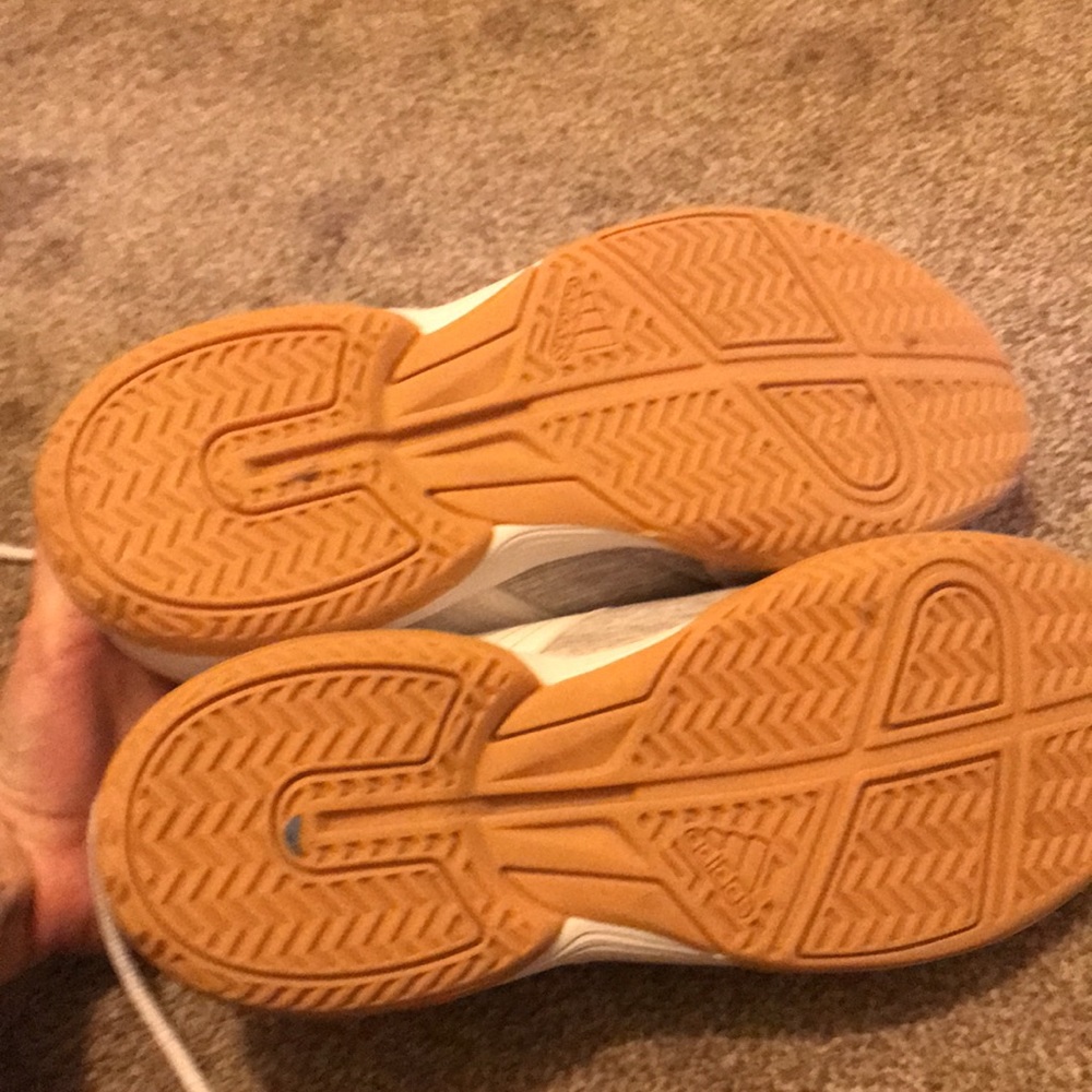Women’s adidas shoes - Picture 4 of 8